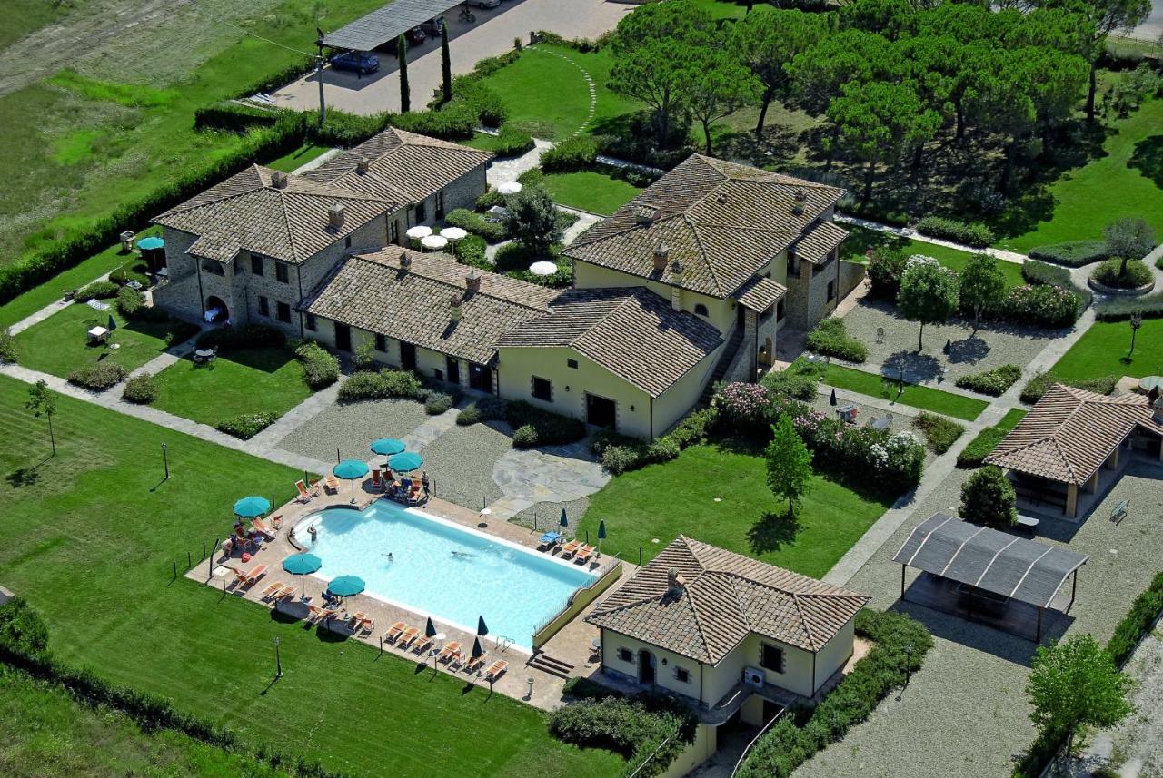 Villa Del Lago - Homelike Villas Castiglione del Lago Buitenkant foto